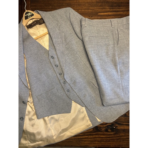 Vintage 70's Levi's Gray Action Suit 40R 32x29 3-Piece Suit Pleated Slacks Vest - Picture 1 of 14